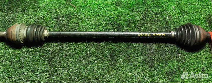 Полуось передняя правая Opel Astra H / Family