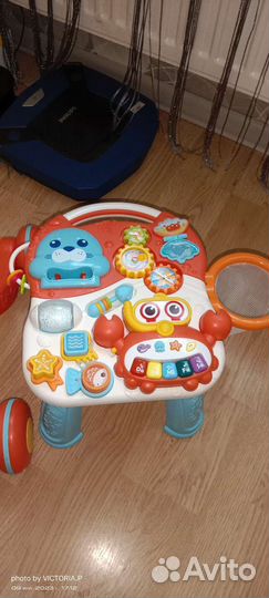 Развивающий стол и ходунки