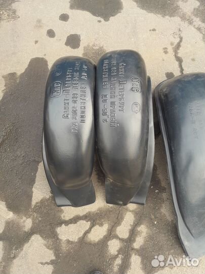 Подкрылки волга газ 3102 новые комплект