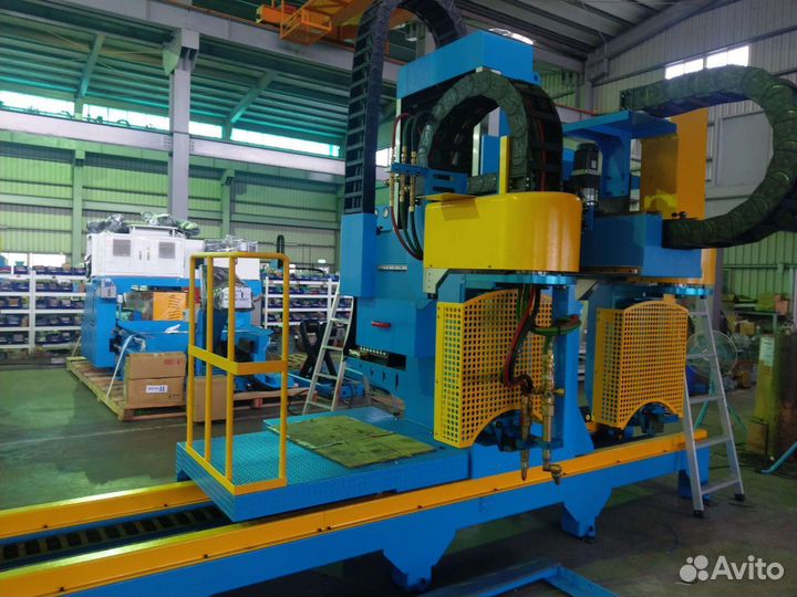 Автоматический станок для резки труб