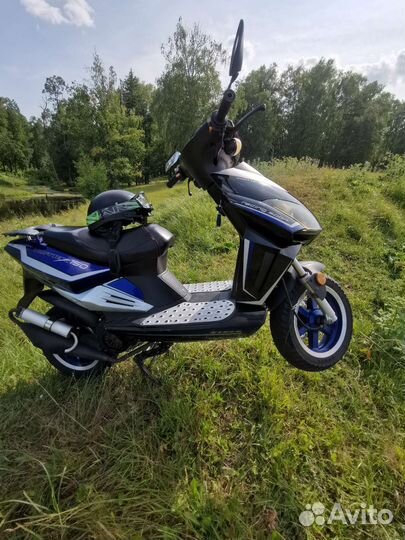 Скутер Stels Vortex 150