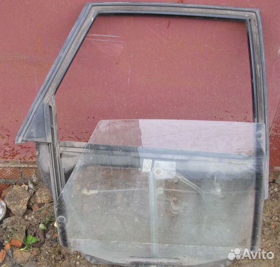 Стеклоподъемник задний прав. Audi 100 44кузов