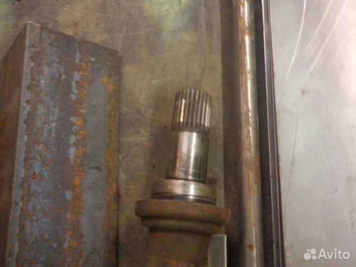 Привод правый в сборе