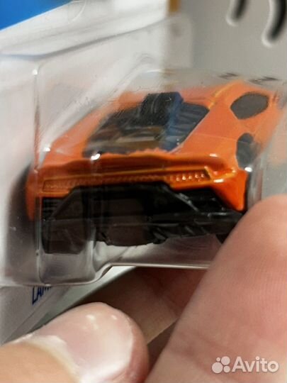 Hot wheels lamborghini huracan sterrato