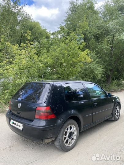 Volkswagen Golf 1.4 МТ, 2003, 292 000 км