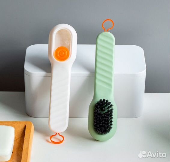 Щетка для обуви и одежды с дозатором Опт