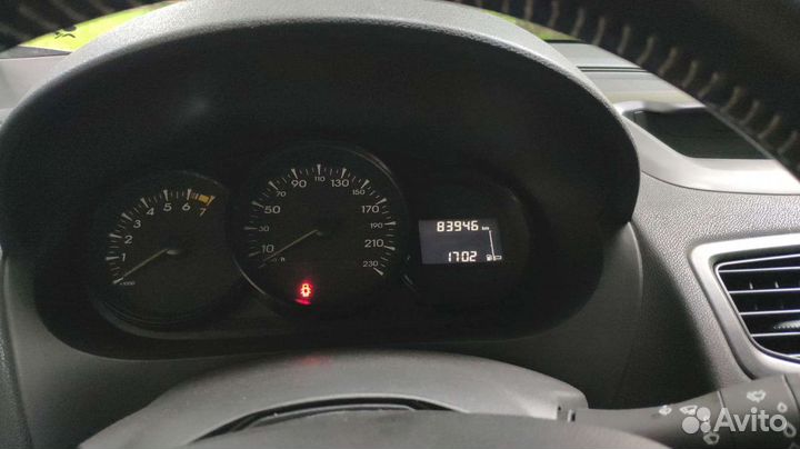 Панель приборов Renault Fluence, стрелки