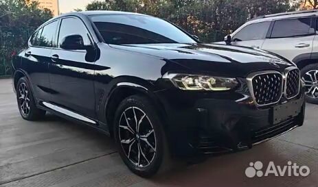 BMW X4 3.0 AT, 2023, 600 км