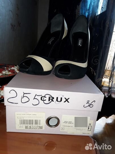 Туфли 36 р, натуральная замша. Турция новые