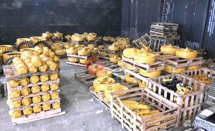 Колесо направляющее PC290NLC-11 207-30-00692