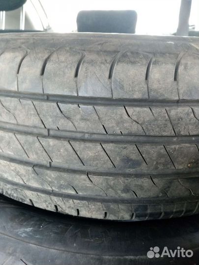 Goodyear EfficientGrip 2 SUV 215/65 R16