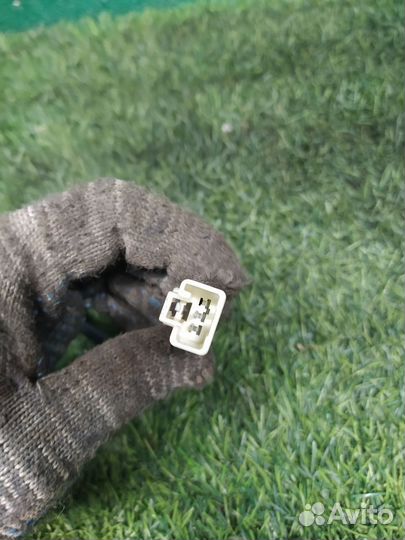 Ручка двери багажника Mitsubishi Outlander