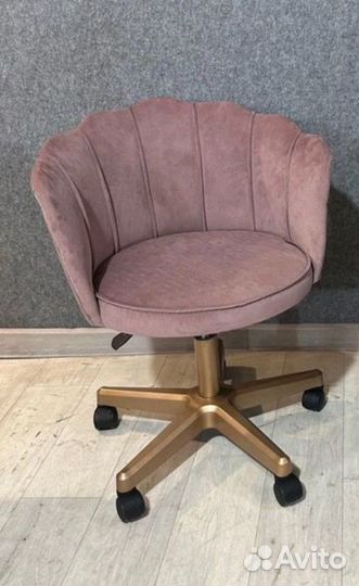 Стул ракушка. Стул для мастера