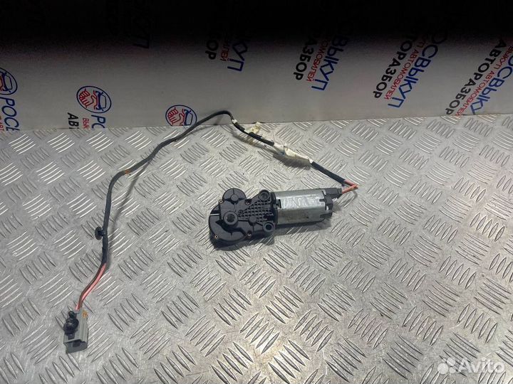 Моторчик регулировки наклона спинки Discovery 3