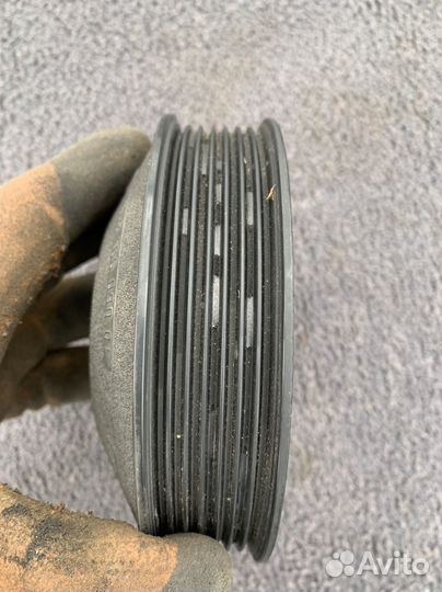 Шкив помпы Порше Кайен 4.5