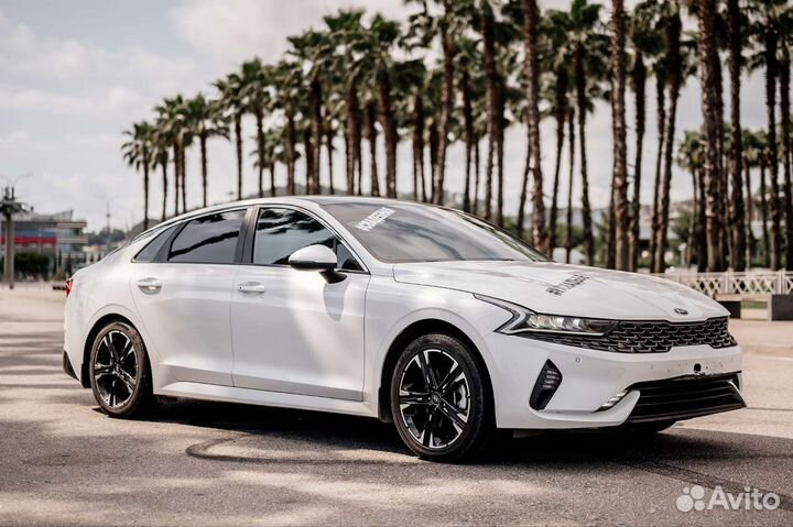 Автомобиль KIA k5 сопровождение на мероприятие