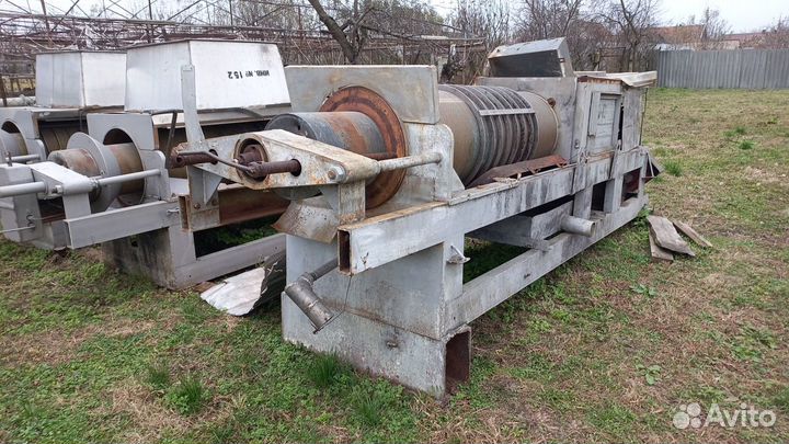 Пресса яблочные,виноградные,стекатели