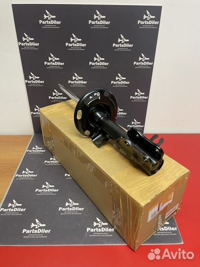 Амортизатор передний правый GHT634700B Mazda