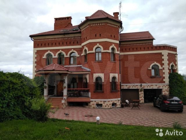 Коттедж 550 м² на участке 40 сот.