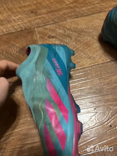 Адидас модель месси без шнурков бу 36 размер