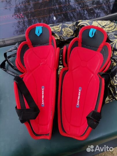 Хоккейные наколенники 12