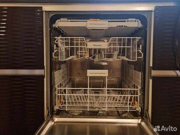 Посудомоечная машина miele