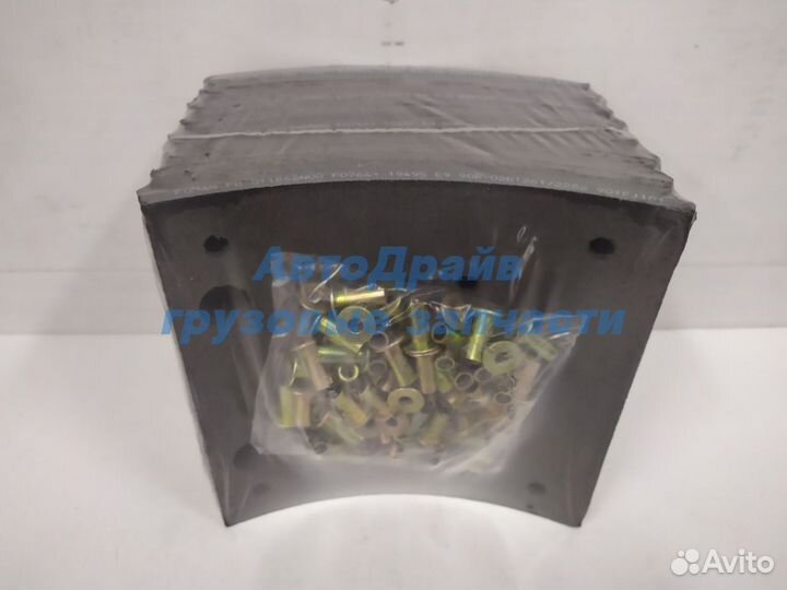 Колодки барабанные Мерседес Актрос 183 мм