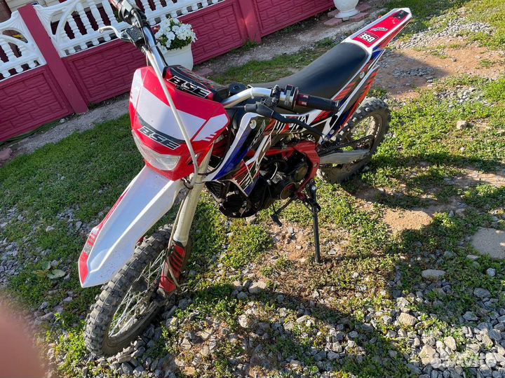 Продам пит байк BSE ph 150e