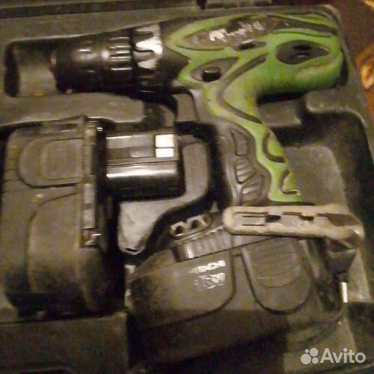 Шуруповерт hitachi 18вольт