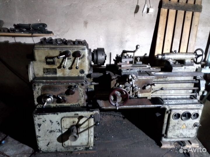 Токарный станок по металлу 1А616