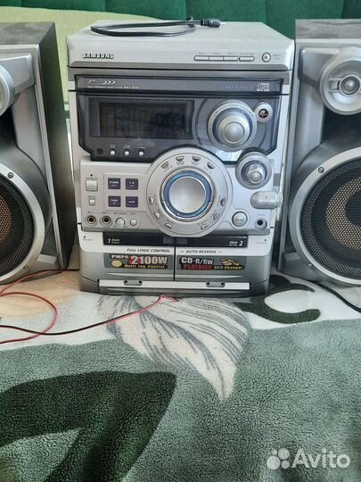 Музыкальный центр