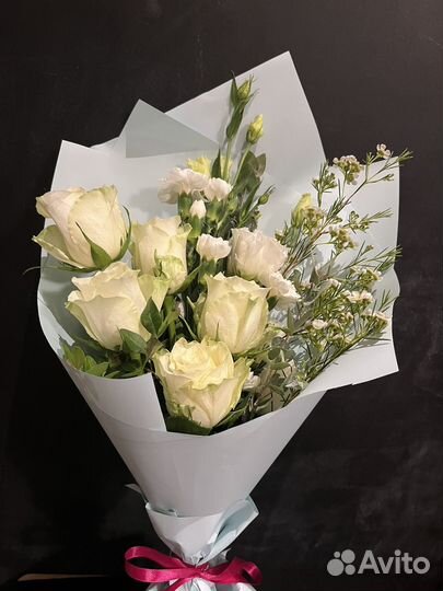 Букет из белых роз