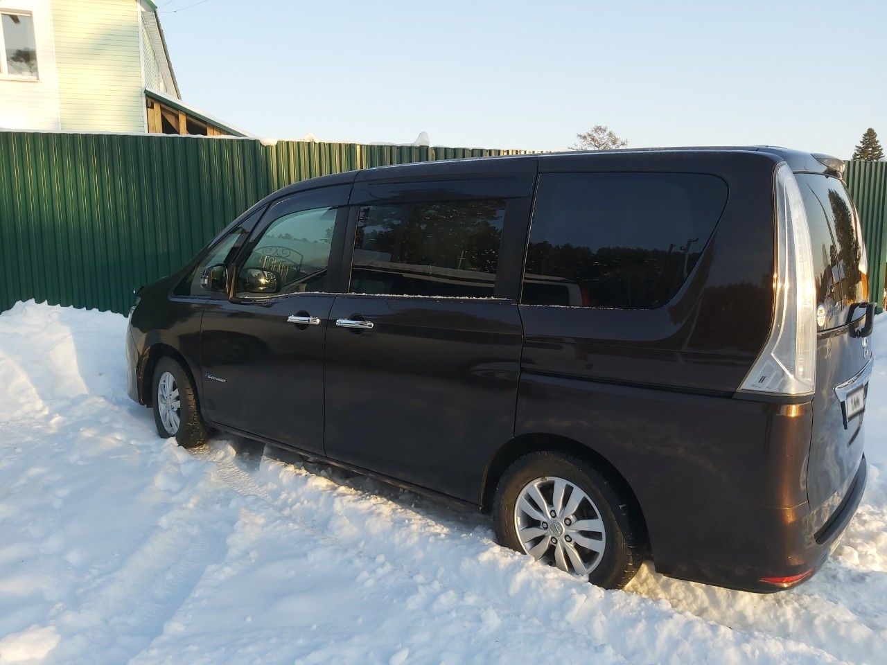 Nissan Serena: фото владельца