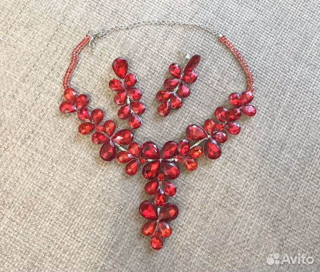 Бижутерия, подвески, кольца, колье,серьги