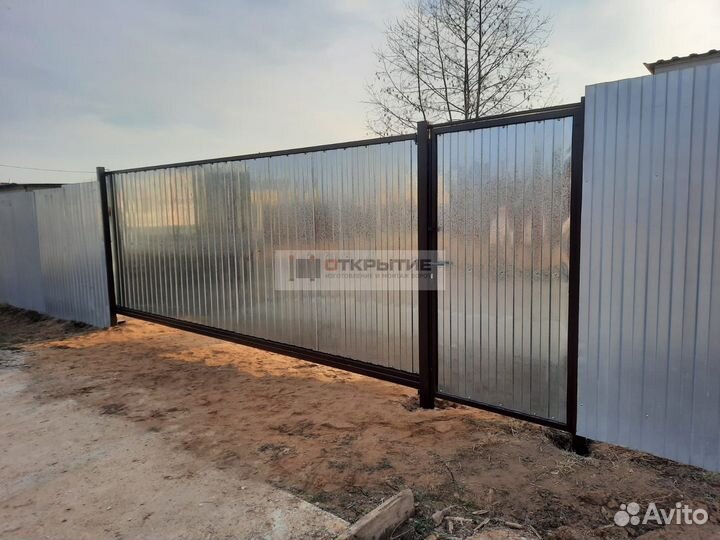 Откатные ворота на сваях