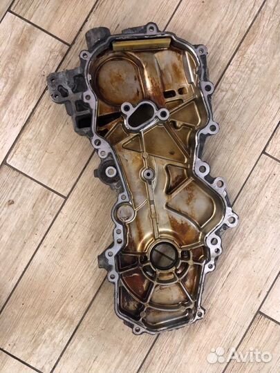 Крышка двигателя боковая Nissan Serena C25 MR20