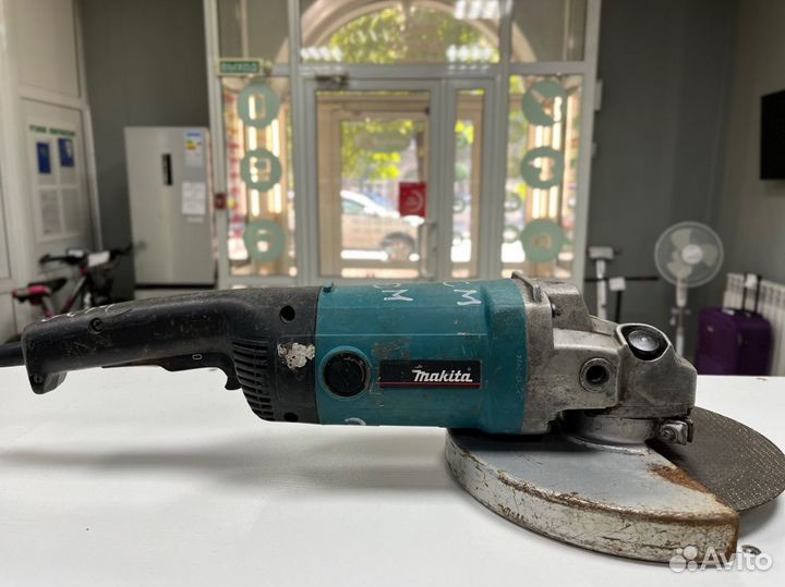 Болгарка ушм Makita 9069