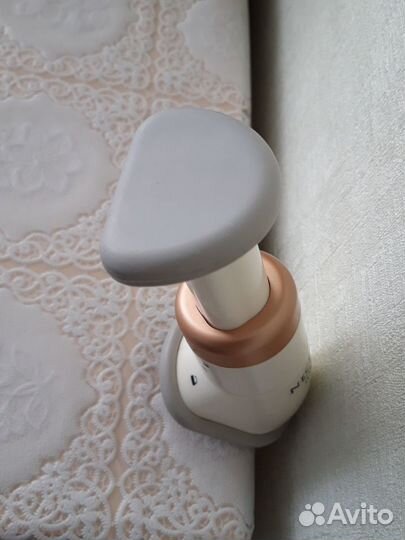 Тренажер для шеи и подбородка