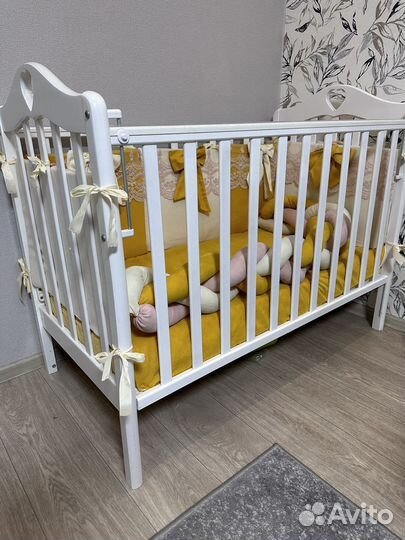 Детская кроватка