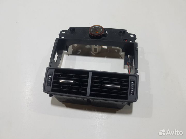 Панель дефлектора заднего ауди а8 audi a8