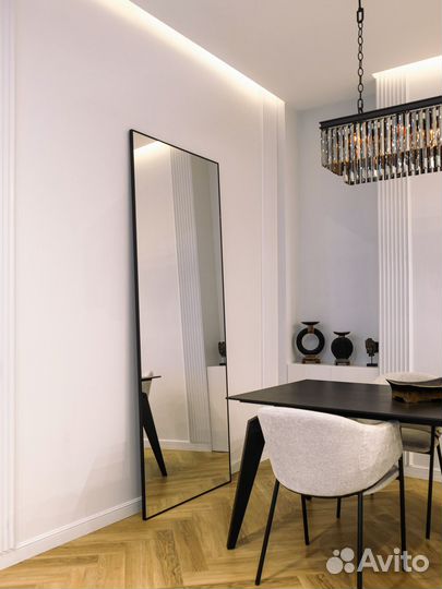 Зеркало настенное напольное в черной раме лофт