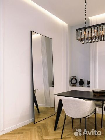 Зеркало настенное напольное в черной раме лофт