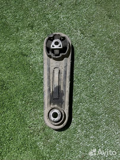 Опора задняя двигателя Renault Logan 1