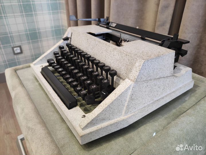 Печатная машинка москва СССР