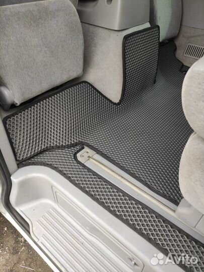 Автоковрики для Mazda Bongo Friendee