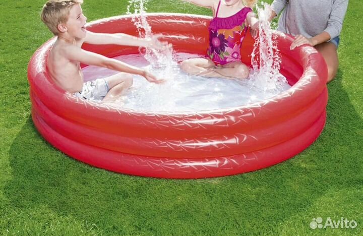 Надувной бассейн