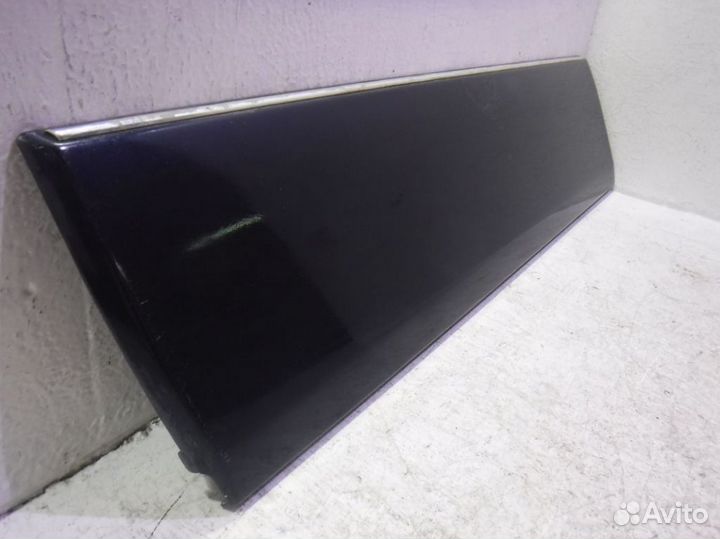 Молдинг двери передней левой