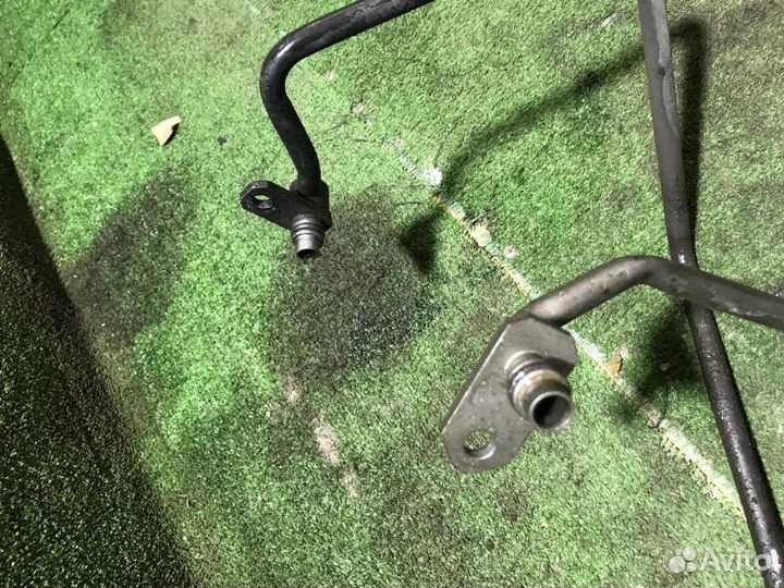 Трубка охлаждения АКПП Audi A8 D3 BVJ 4.2 FSI 2007