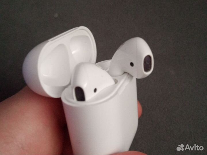 Airpods 2