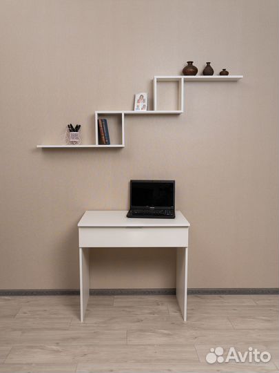 Компьютерный письменный белый стол Norm
